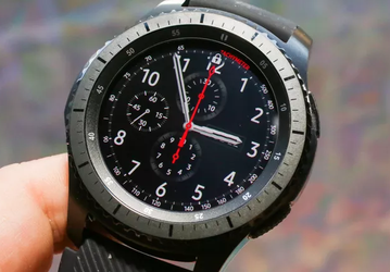 Часы Samsung Galaxy Watch выпустят 24 августа