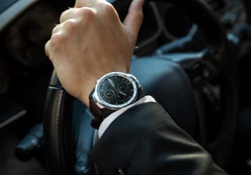Умные часы Ticwatch Pro с двойным экраном могут купить не все
