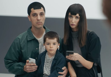 Samsung продолжает пиарить Galaxy S9 за счет iPhone X