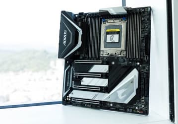 Некоторые системные платы с чипсетом AMD X399 уже получили обновления для поддержки Ryzen Threadripper второго поколения