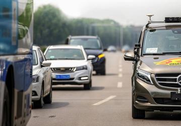 Daimler разрешили испытывать самоуправляемые авто на китайцах