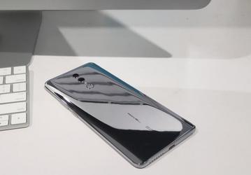 Опубликованы фото смартфона Honor Note 10: исполнением корпуса он напоминает робота из жидкого металла