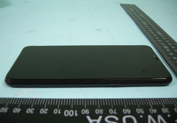Появились фотографии смартфона Oppo AX5
