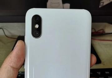 Появились фотографии смартфона Xiaomi Mi 8X, который в итоге станет моделью Mi A3