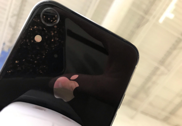 Живое фото iPhone 9 демонстрирует увеличенную одинарную камеру
