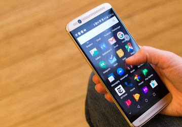 Смартфон ZTE Axon 9 могут показать в конце месяца