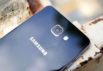 В следующем году Samsung обновит дюжину своих смартфонов до... Android Oreo