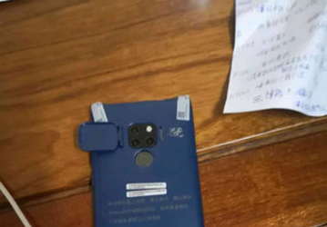 Живое фото Huawei Mate 20 демонстрирует уникальную компоновку тройной камеры