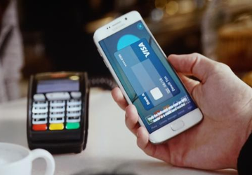 Сервис Samsung Pay опережает Apple Pay по количеству транзакций, хотя первый был запущен позже второго