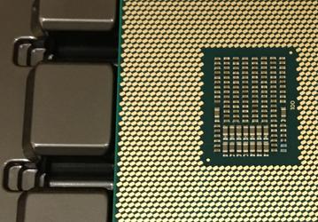 Грядущие восьмиядерные процессоры Intel будут совместимы со всеми чипсетами Intel 300
