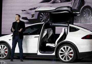 Илон Маск действительно хотел превратить Tesla в частную компанию, но он не станет этого делать