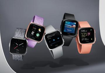 Умные часы Fitbit Versa в Северной Америке продаются лучше, чем все модели Samsung, Garmin и Fossil вместе взятые