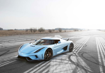 Электромобиль Tesla Roadster заставил производителей суперкаров дорабатывать свои машины