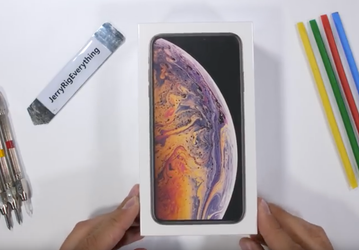 Видео дня: iPhone XS Max прошёл тест на прочность у JerryRigEverything