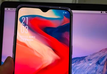 Фотогалерея дня: живые фото смартфона OnePlus 6Т