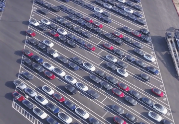Tesla начинает «моментальную доставку» электромобилей Model 3