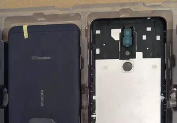 Фото дня: металлическая задняя панель смартфона Nokia 7.1 выдает сходство с Nokia 7.1 Plus