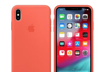 Apple обделила смартфон iPhone XR фирменным чехлом