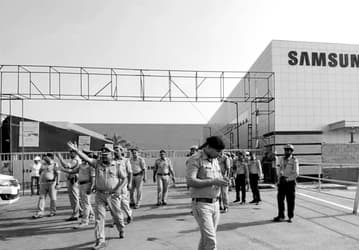 Из-за утечки углекислого газа на одном из заводов Samsung погиб человек 