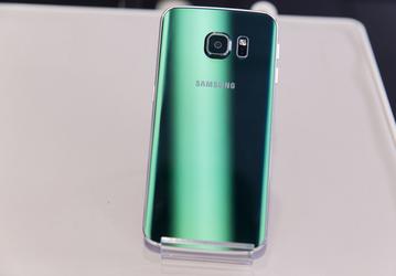 Смартфон Samsung Galaxy S10 получит новые цвета «намного прекраснее, чем градиенты» 