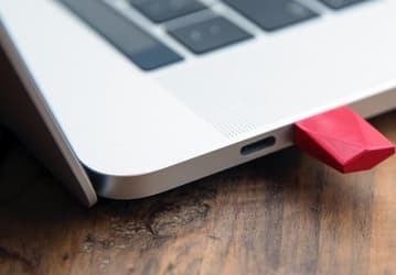 Начались продажи устройства Luna Display, превращающего iPad в дополнительный монитор