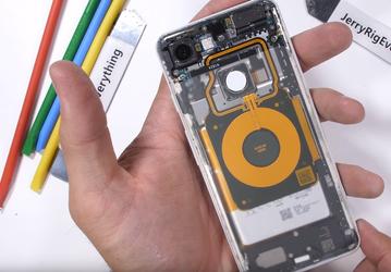Видео дня: превращение обычного смартфона Google Pixel 3 в «прозрачный»