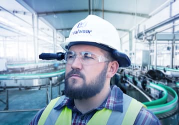 Colgate-Palmolive оснастит сотни своих сотрудников «носимыми на голове планшетами» RealWear HMT-1