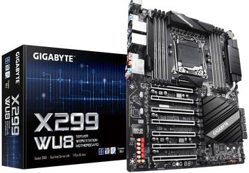 Плата Gigabyte X299-WU8 оснащена семью слотами PCIe 3.0 x16, четыре из которых могут одновременно работать в максимальной конфигурации