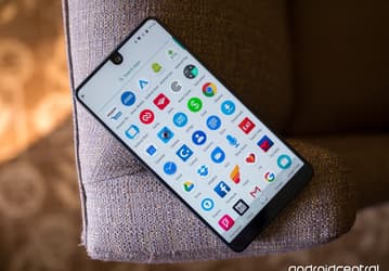 Essential работает над смартфоном нового поколения, который всё будет делать сам