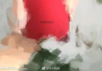Meizu Note 8 засветился на живой фотографии