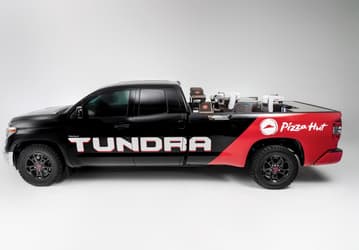 Tundra PIE Pro — мобильная роботизированная пиццерия на основе водородного пикапа Toyota Tundra SR5