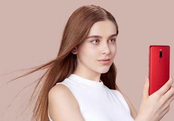 Состоялся анонс недорогого планшетофона Meizu Note 8