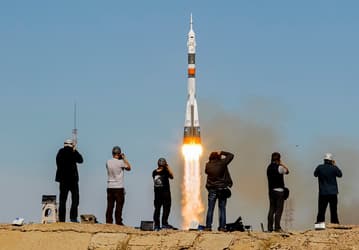 Сегодня произошла первая в истории России авария при запуске пилотируемого корабля «Союз» 