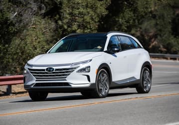 Hyundai Nexo — новый водородный автомобиль производителя с запасом хода в 600 км