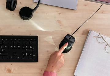 HP USB Fingerprint Mouse — симметричная мышь со сканером отпечатков пальцев