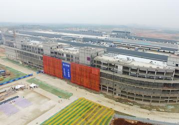 Начато строительство новой фабрики Tsinghua Unigroup, которая будет выпускать флэш-память 3D NAND