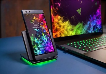 Игровой смартфон Razer Phone 2 получит версию с прозрачной задней панелью