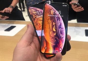 Пользователи iPhone XS Max жалуются на верхний динамик