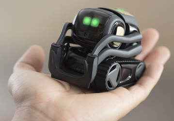 Забавный робот Vector навевает воспоминания о WALL-E