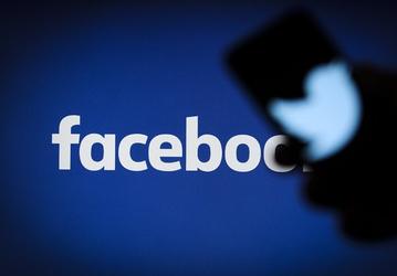 Компании Facebook и Twitter могут оштрафовать в России... на 5000 рублей каждую