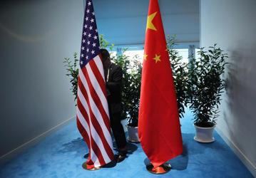 Забавно, но правительству США требуется помощь Huawei