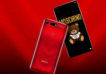 Смартфон Honor V20 Moschino Edition поступил в продажу