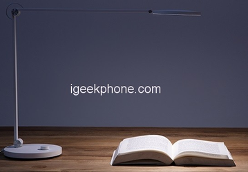 Умная настольная лампа Xiaomi Mijia Table Lamp Pro стоит $50
