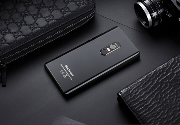 Смартфон Blackview Max 1 с экраном Samsung AMOLED и встроенным проектором выйдет 1 марта