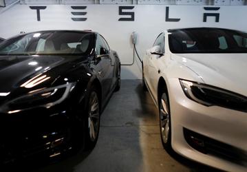 За минувший квартал было выпущено 61394 электромобиля Tesla Model 3