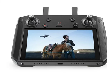 DJI выпустила пульт дистанционного управления для своих дронов, который стоит... 650 долларов