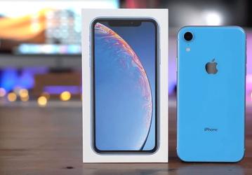 Глава Apple признал iPhone слишком дорогим и объявил о снижении цен