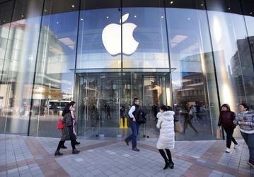 Компания Apple признала падение спроса на смартфоны iPhone, лишившее ее миллиардов долларов 