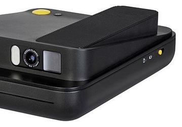 Под маркой Kodak выпущено две камеры моментальной фотографии