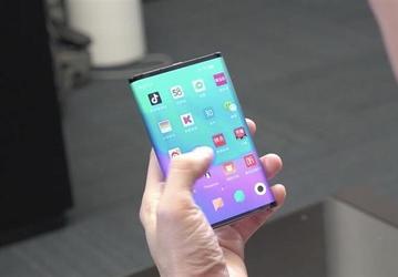 Xiaomi отвечает на критику: смартфон с гибким экраном является полностью оригинальной разработкой компании